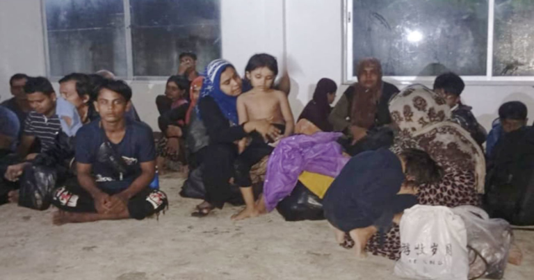 সেন্টমার্টিনে ২ বিজিপি সেনা ও ৩১ রোহিঙ্গার অনুপ্রবেশ