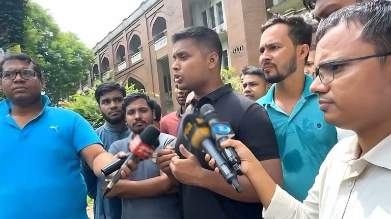 প্রধান বিচারপতিকে পদত্যাগের আল্টিমেটাম শিক্ষার্থীদের