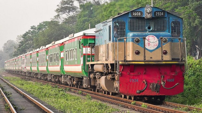 বুধবার থেকে চলবে পারাবত এক্সপ্রেস: নাহিদ