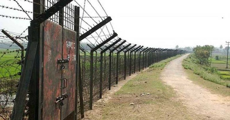 চাঁপাইনবাবগঞ্জ সীমান্তে বিএসএফের গুলিতে বাংলাদেশি নিহত