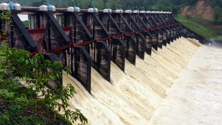 রাতে খুলে দেওয়া হবে কাপ্তাই বাঁধের জলকপাট