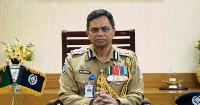 পুলিশকে ৮ আগস্টের মধ্যে কর্মস্থলে ফেরার নির্দেশ