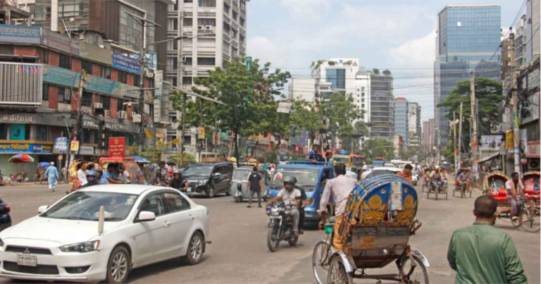 আজ ঢাকাসহ ৪ জেলায় কারফিউ শিথিল ১৫ ঘণ্টা