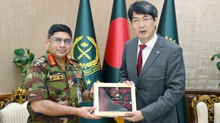 সেনাপ্রধানের সঙ্গে জাপান রাষ্ট্রদূতের সৌজন্য সাক্ষাৎ