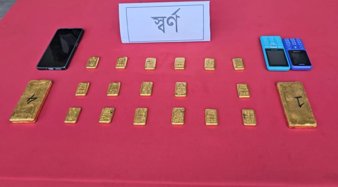 বেনাপোল সীমান্তে সাড়ে ৪ কেজি সোনাসহ যুবক আটক