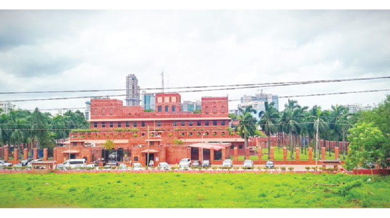 অনির্দিষ্টকালের জন্য বন্ধ ঢাকায় মার্কিন দূতাবাসের কনস্যুলার সেবা