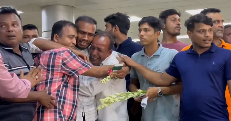 দেশে ফিরলেন আমিরাতে ক্ষমা পাওয়া ১৪ বাংলাদেশি