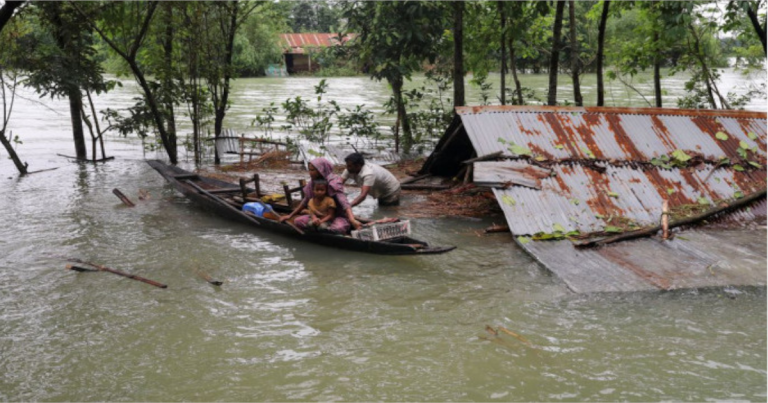 বন্যা: মৃত্যু বেড়ে ৭১