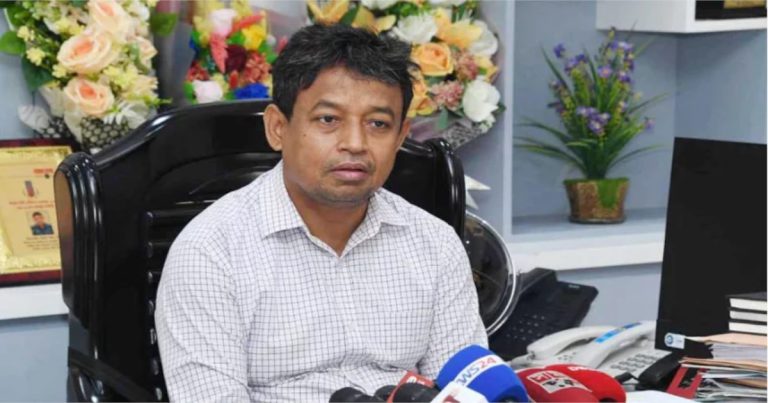 ডিবি হারুন ও তার পরিবারের ব্যাংক হিসাব জব্দ করেছে এনবিআর