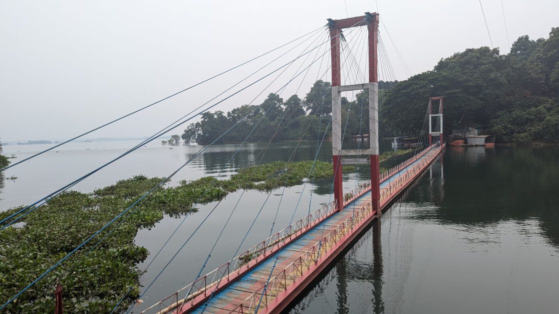 ৫৬ দিন পর ভেসে উঠল রাঙামাটির ঝুলন্ত সেতু