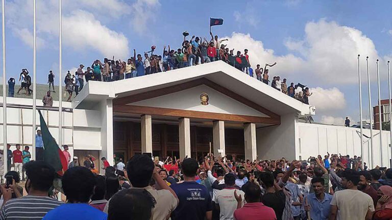 ৫ আগস্ট সাধারণ ছুটি ঘোষণা হতে পারে
