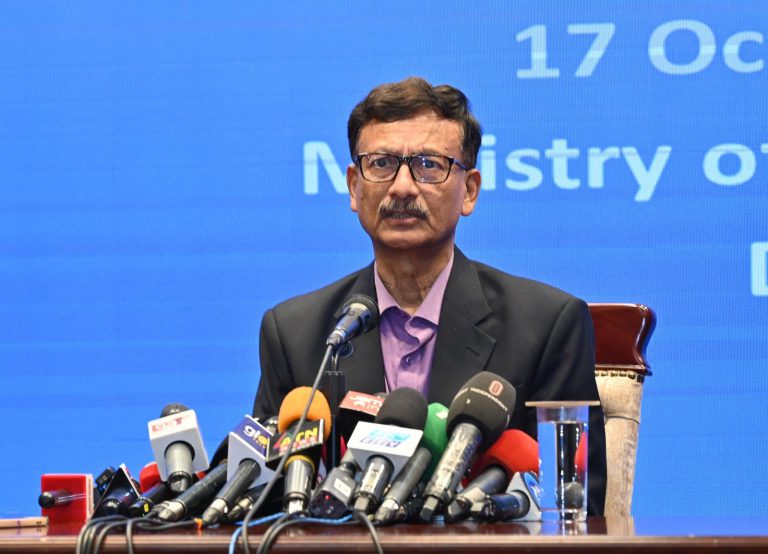 হাসিনাকে ফিরিয়ে আনতে পদক্ষেপ নেবে ঢাকা: তৌহিদ