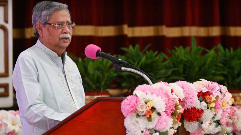 দেশ এগিয়ে নিতে একসঙ্গে কাজ করার আহ্বান রাষ্ট্রপতির