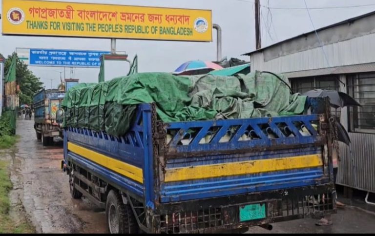 ১১ দিনে ৫ লাখ কেজি ইলিশ ভারতে রপ্তানি