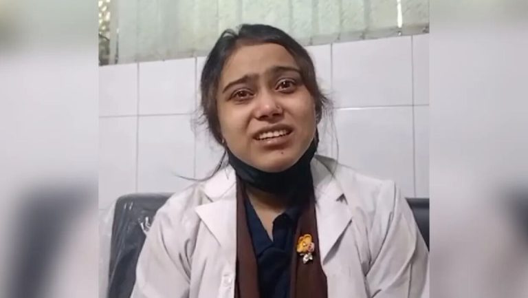ঢাকা মেডিকেলে ফের ভুয়া চিকিৎসক আটক
