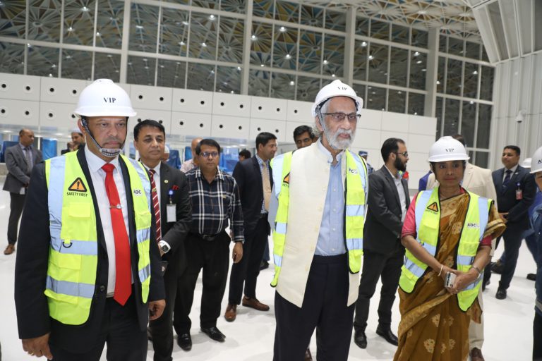 বেবিচক পরিদর্শনে বিমান মন্ত্রণালয়ের উপদেষ্টা