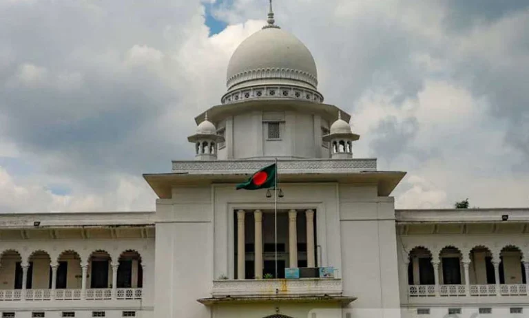 ১৫ আগস্টকে ছুটি ঘোষণার রায় স্থগিত