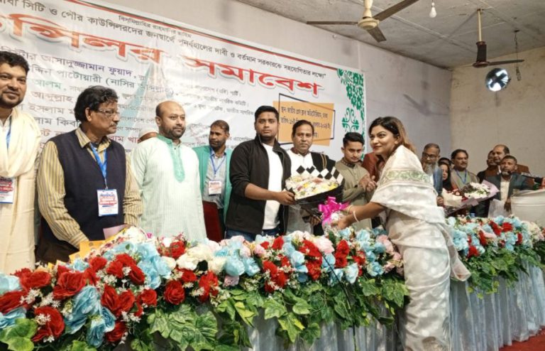 ভারতে বসে যারা ষড়যন্ত্র করছে তারা সফল হবে না: হাসনাত