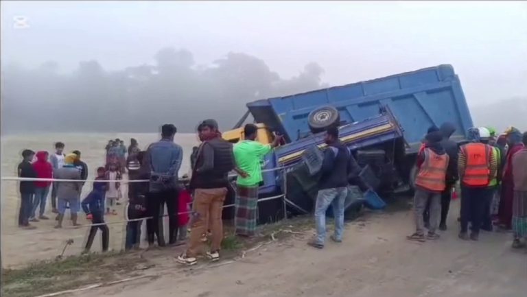 ব্রাহ্মণবাড়িয়ায় সড়ক দুর্ঘটনায় নিহত ৩