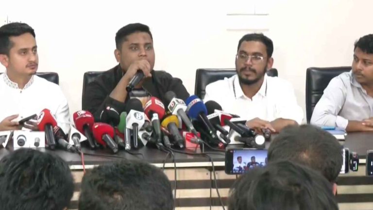 আ. লীগকে অপ্রাসঙ্গিক ঘোষণা করার প্রত্যাশা বৈষম্যবিরোধী ছাত্রনেতাদের