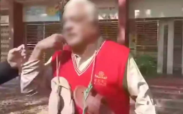 কুমিল্লায় বীর মুক্তিযোদ্ধার গলায় জুতার মালা, ভিডিও ভাইরাল