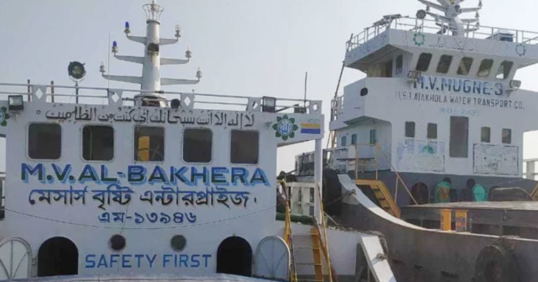মেঘনা নদীতে জাহাজ থেকে ৫ মরদেহ উদ্ধার