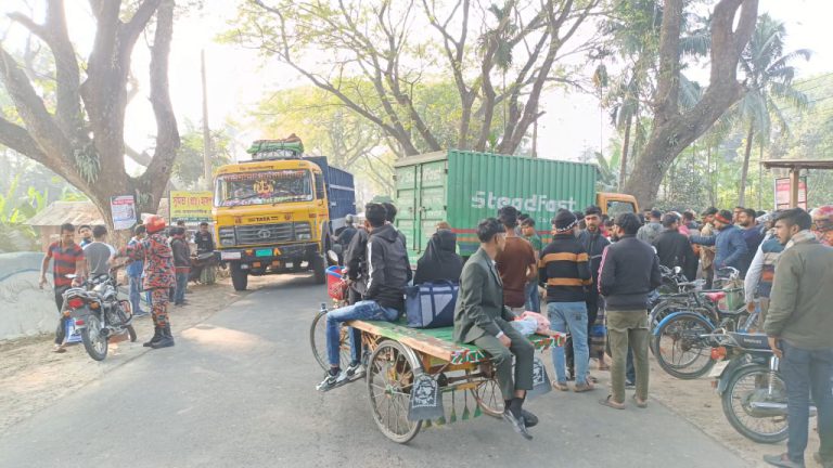 ঝিনাইদহে ট্রাক চাপায় মোটরসাইকেল আরোহী নিহত