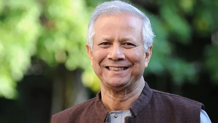 দেশে ফিরলেন প্রধান উপদেষ্টা