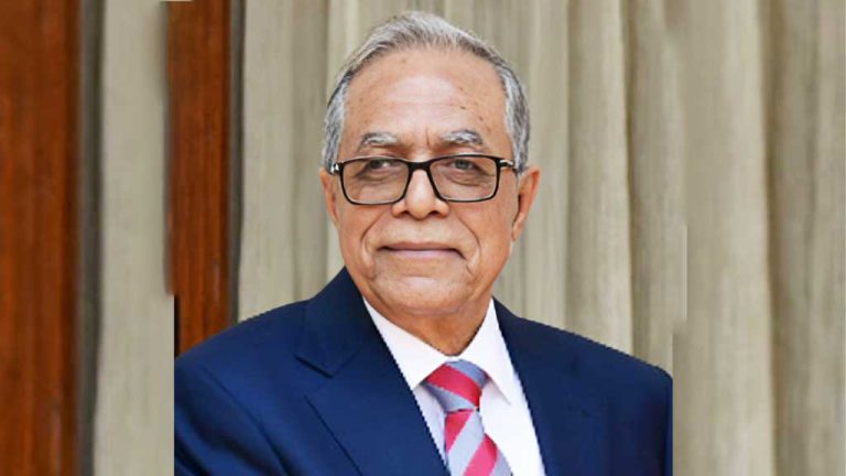 গোপনে দেশ ছাড়লেন সাবেক রাষ্ট্রপতি আবদুল হামিদ