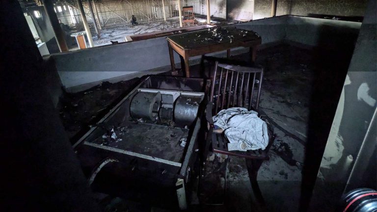 বকশীবাজারে অস্থায়ী আদালতে অগ্নিকাণ্ড, বিচার কার্যক্রম স্থগিত