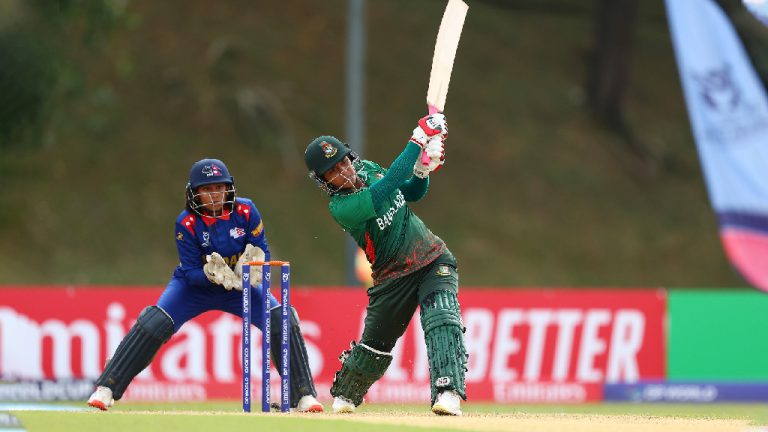 দাপুটে জয়ে বিশ্বকাপ শুরু বাংলাদেশের