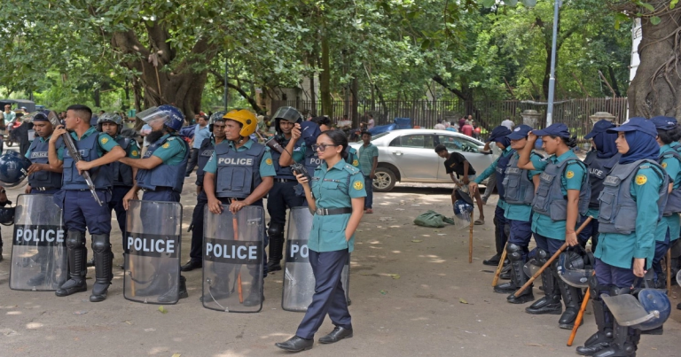 কতবার পরিবর্তন হলো পুলিশের পোশাক?
