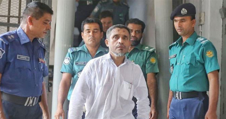 ১০ ট্রাক অস্ত্র মামলা: খালাস পেলেন সাবেক স্বরাষ্ট্র প্রতিমন্ত্রী বাবর