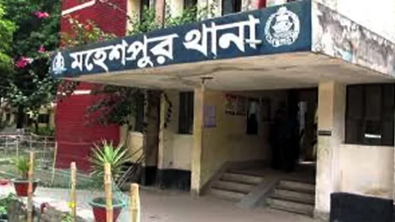 ঝিনাইদহে বাসচাপায় মোটরসাইকেল আরোহী নিহত