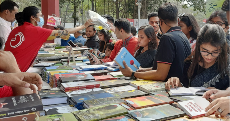 শবে-বরাত উপলক্ষ্যে শুক্রবার কমেছে বইমেলার সময়