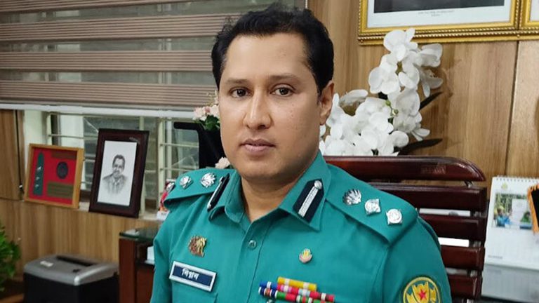 কর্মস্থলে অনুপস্থিতে সাময়িক বরখাস্ত বিপ্লব কুমার