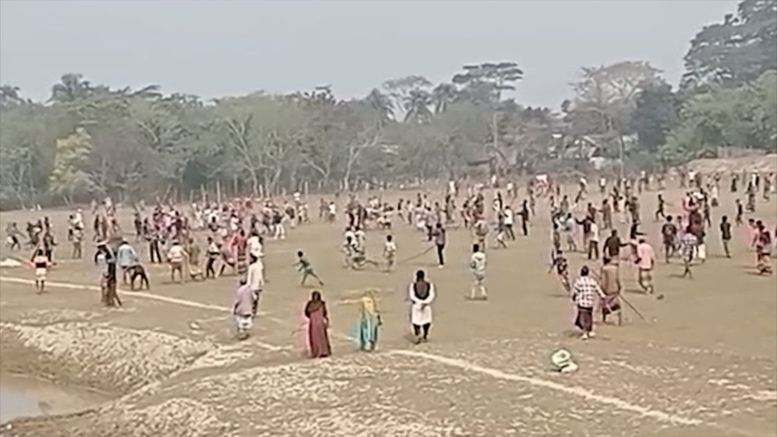 দিন-ক্ষণ ঠিক করে দুই পক্ষের সংঘর্ষ, আহত অর্ধশতাধিক
