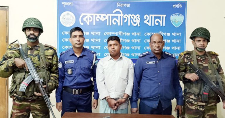 নোয়াখালীতে অস্ত্রসহ বিএনপি নেতা আটক
