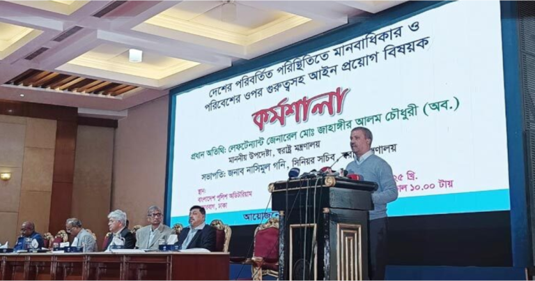 হুটহাট করে জামিন দেবেন না: আসিফ নজরুল
