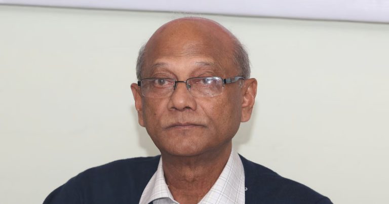 সাবেক শিক্ষামন্ত্রী নাহিদ ও তার স্ত্রীর দেশত্যাগে নিষেধাজ্ঞা