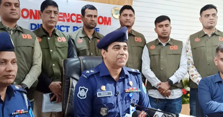 চলন্ত বাসে কোনো ধর্ষণের ঘটনা ঘটেনি: পুলিশ সুপার
