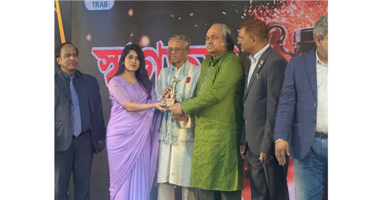 ট্রাব অ্যাওয়ার্ড ২০২৫ পেলেন শিউলী রোজা