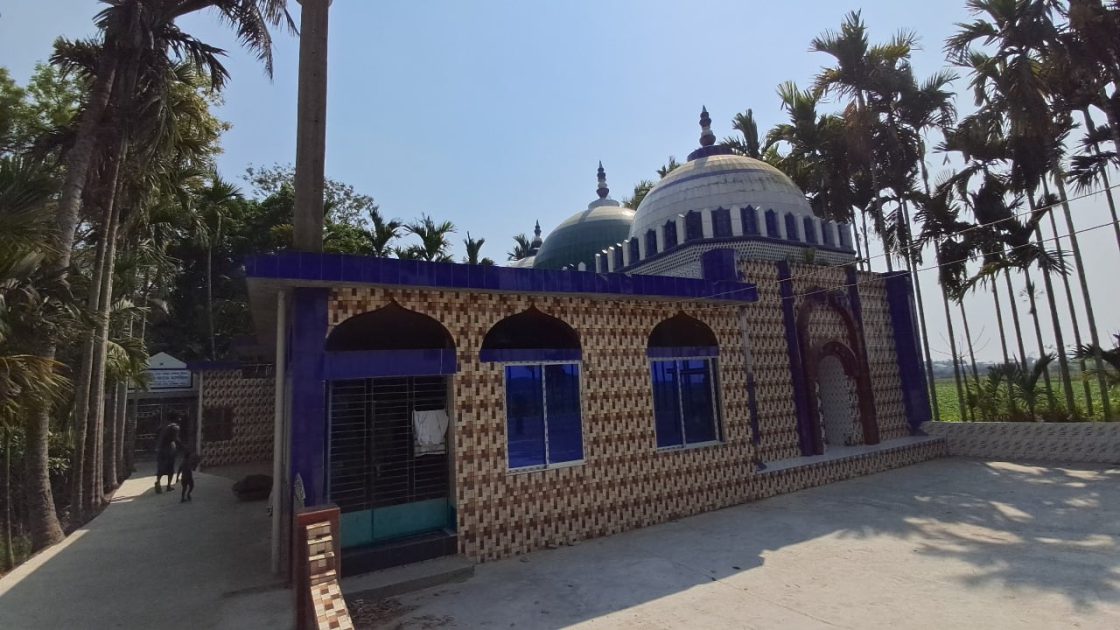 চাঁদপুরের ৪০০ বছরের বাখরপুর জামে মসজিদ