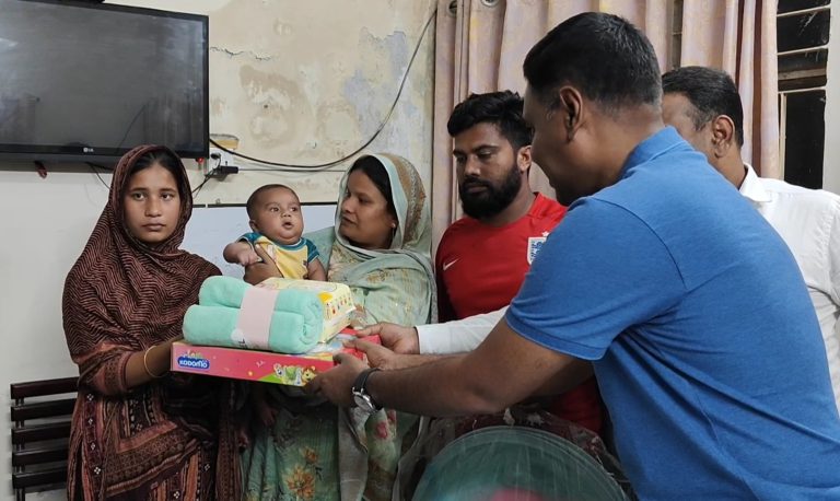 অবশেষে মায়ের কোলে ফিরল চুরি হওয়া শিশু সায়ান