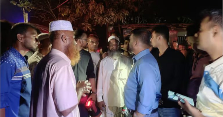 সাতকানিয়ায় ডাকাত সন্দেহে ২ যুবককে পিটিয়ে হত্যা
