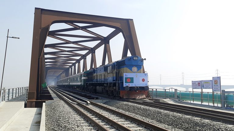 দেশের দীর্ঘতম যমুনা রেলসেতুর উদ্বোধন