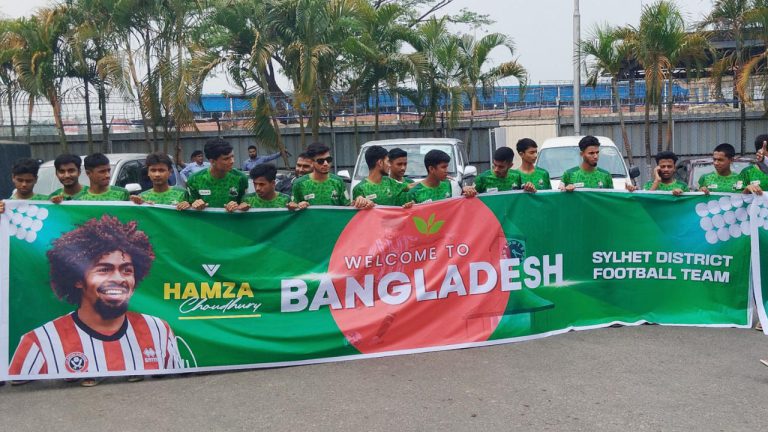 হামজাকে বরণে বিমানবন্দরে হাজারো ভক্ত সমর্থকের ভিড়