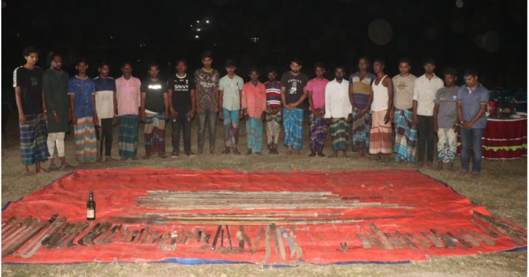 নরসিংদী চরাঞ্চলে যৌথ বাহিনীর অভিযান, আটক ২০