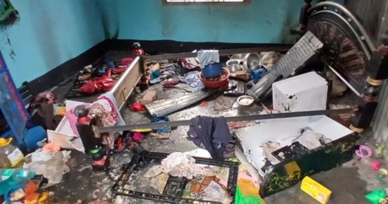 সেহরিতে চুলা জ্বালাতেই বিস্ফোরণ, স্বামী-স্ত্রীসহ দগ্ধ ৬
