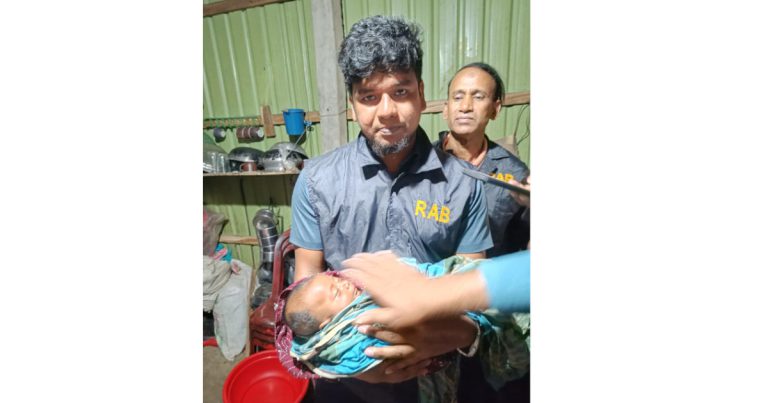 নোয়াখালীতে হাসপাতাল থেকে চুরি হওয়া শিশু উদ্ধার